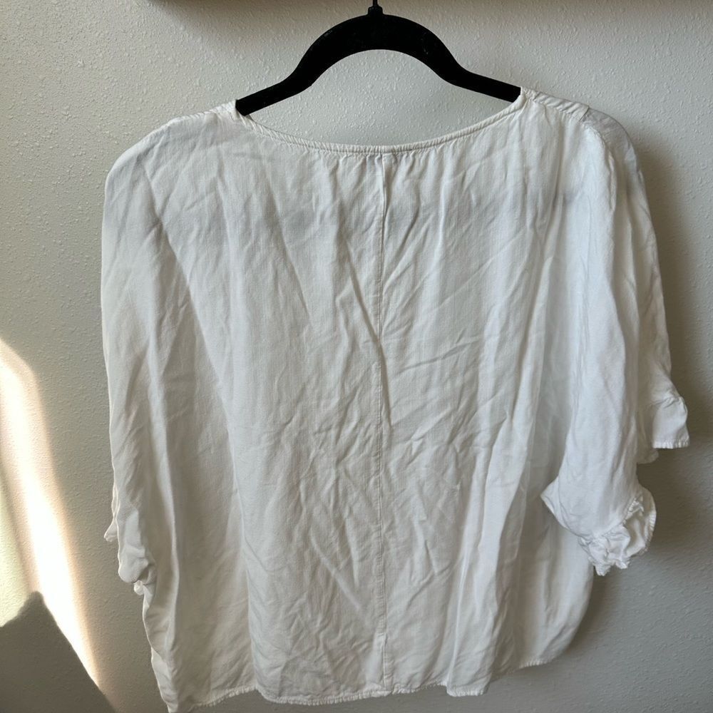WOMENS NAME BRAND TOP SIZE MEDIUM - Picture 4 of 4